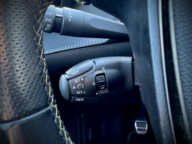 Peugeot 208 1.2 100PK PureTech GT-Line Pano Navi Camera Carplay