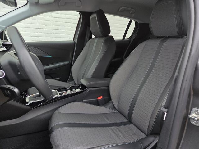 Peugeot 208 100 PK Allure | Verwarmde voorstoelen | Navigatie | LED lampen