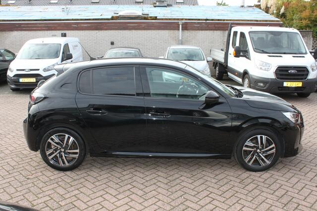 Peugeot 208 1.2 PT BL Allure, navi, apple carplay/andriod,