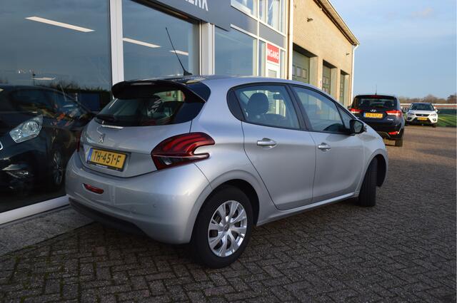 Peugeot 208 1.2 PureTech Blue Lion