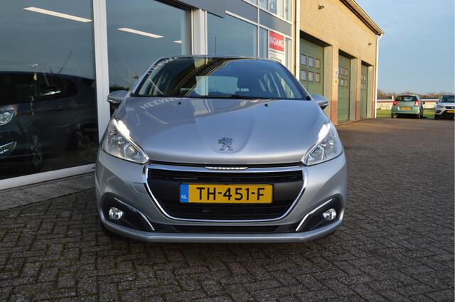 Peugeot 208 1.2 PureTech Blue Lion