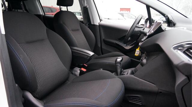 Peugeot 208 1.2 PureTech Signature rijklaar incl garantie