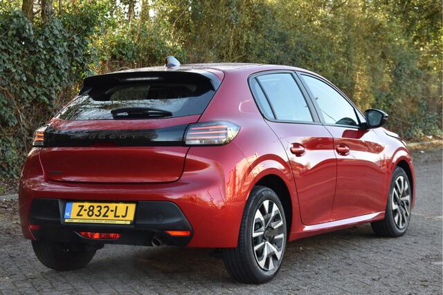 Peugeot 208 1.2 PureTech 100 pk Active | NL-Auto | Carplay | Navi | Cruise Control | DAB | PDC | LED | NAP