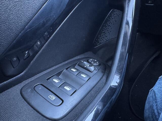 Peugeot 208 1.5 BlueHDi Allure | Navi | Camera | Cruise | Stoelverwarming | Clima |