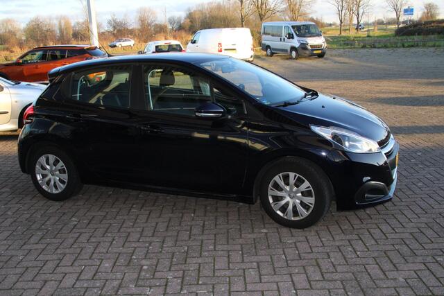 Peugeot 208 1.2 PureTech Blue Lion