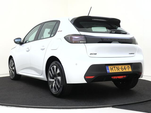 Peugeot 208 1.2 Hybrid 110 e-DCS6 Style | Parkeerhulp | Cruise | Carplay | Airco |
