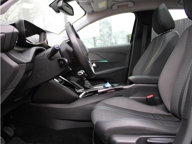 Peugeot 208 1.2 PureTech Allure | Navi / Panoramadak / Camera