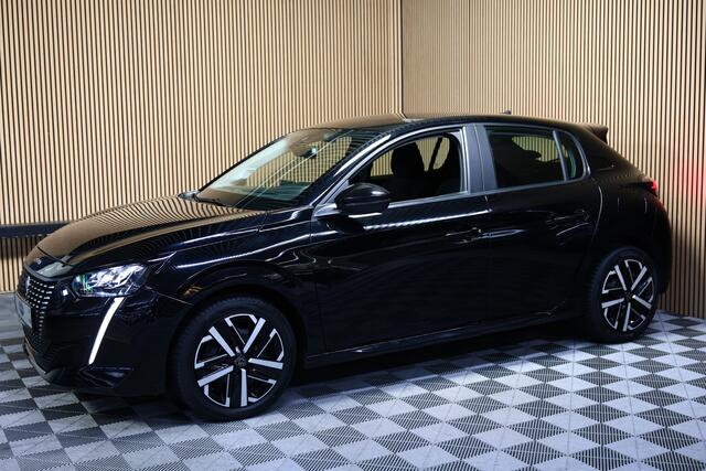 Peugeot 208 1.2 PureTech Allure AUT 1eEIGNR! CARPLAY DAB STOELVW PDC '20