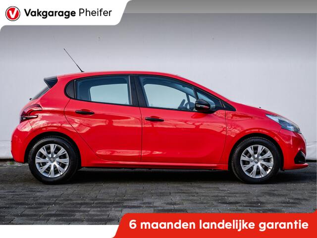 Peugeot 208 1.2 PureTech Blue Lease Full map navigatie/ Cruise control/ Tel. bluetooth/ Pdc