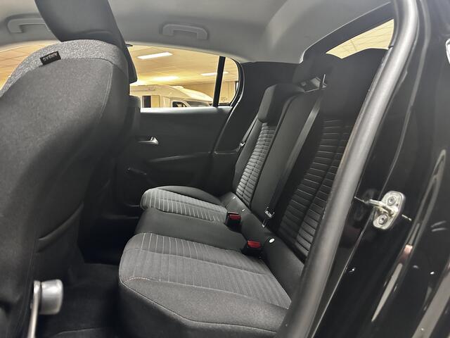 Peugeot 208 1.2 PureTech Blue Lease Active /D-Riem Verv. 92.000KM! /LED Koplampen /Apple + Android /DAB+! /Lane Assist /Navi /Airco /Cruise /Elek. pakket /Bluetooth /Isofix /LED Dagrijverl. /PDC /Isofix.