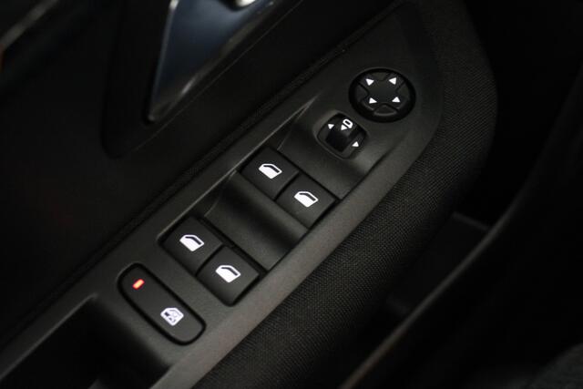 Peugeot 208 1.2 PureTech Active Pack |Navi|