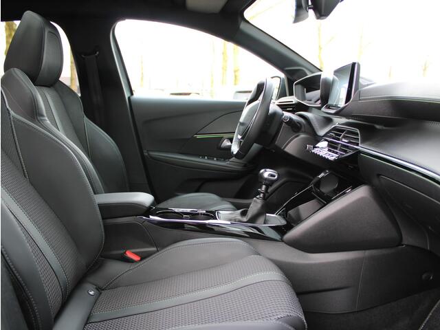 Peugeot 208 1.2 PureTech GT | Navi / Panoramadak / Camera