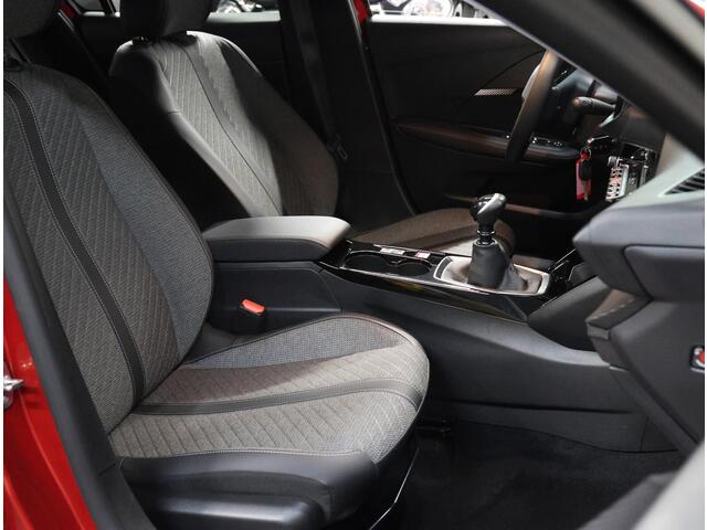 Peugeot 208 1.2 100PK Allure | 1ste eigenaar | AppleCarplay/AndroidAuto | Parkeersensoren | FULL LED | Navigatie | Lederen Stuurwiel | Climate Control | Cruise Control | 16" LMV | Isofix | Privacy Glass |