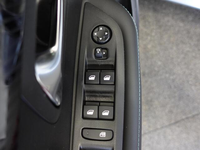 Peugeot 208 1.2 100pk Automaat Allure Pack Navigatie Apple Carplay/Android Auto CameraCruise Control Virtual Cockpit Climate Control