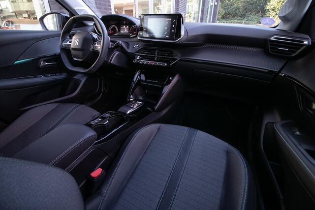 Peugeot 208 1.2 PureTech Automaat Allure | Apple CarPlay / Android auto