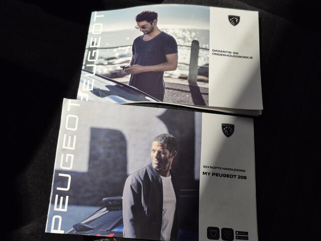 Peugeot 208 1.2 PureTech Active Pack | Lichtmetalen Velgen | Navigatie via Apple Carplay of Android Auto | Parkeersensoren Achter | Cruise Control | Airco |