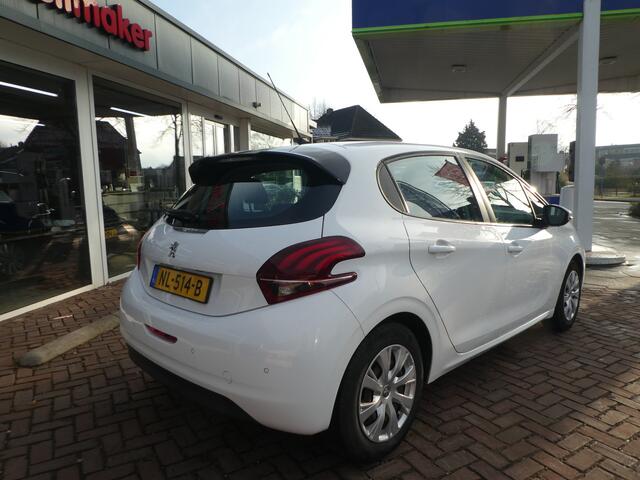 Peugeot 208 1.2 PureTech Blue Lion Airco, Navi, PDC achter, Carplay/mirror link
