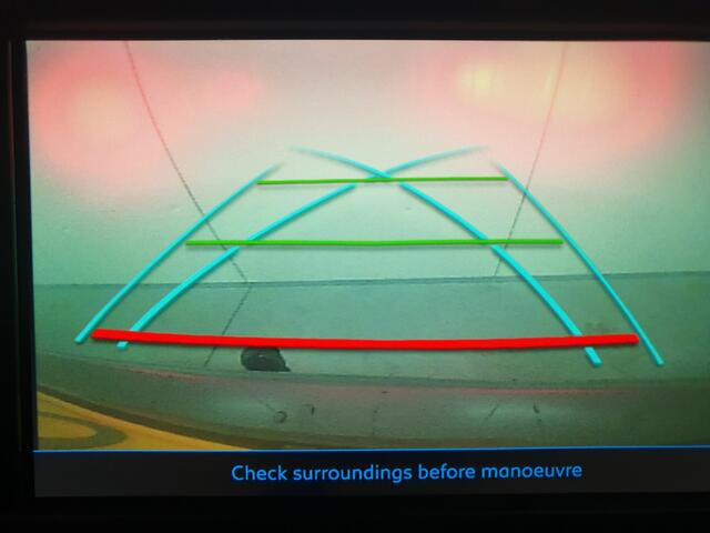 Peugeot 208 1.2 PureTech Allure NAVI/PDC/CARPLAY/TRHAAK/LMV