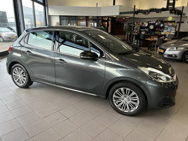 Peugeot 208 1.2 PureTech Allure NAVI PANO DAK BJ 2017 !!!