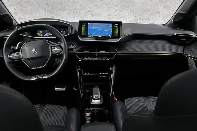 Peugeot 208 1.2 PureTech GT | Camera | LED | Trekhaak | Panoramadak | Half leder | LED