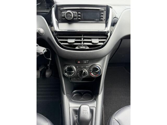 Peugeot 208 1.2 PureTech Access / Cruisecontrol / Pdc achter / Bluetooth / Airco
