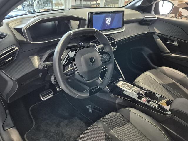Peugeot 208 1.2 Hybrid 145 e-DCS6 GT | Automaat | Navigatie | Camera Voor en Achter | 3-D Display | Draadloze Telefoonlader |