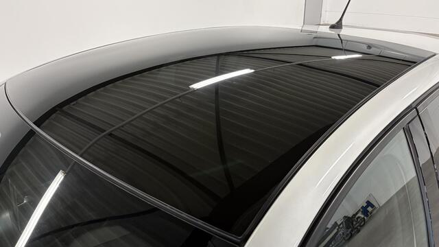 Peugeot 208 1.2 PureTech Allure | Pano dak | Trekhaak | 1e eigenaar