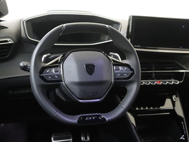 Peugeot 208 1.2 Hybrid 145 e-DCS6 GT I NAVIGATIE I ACHTERUITRIJCAMERA I PARKEERSENSOREN I L.M. VELGEN I SPORT DESIGN I