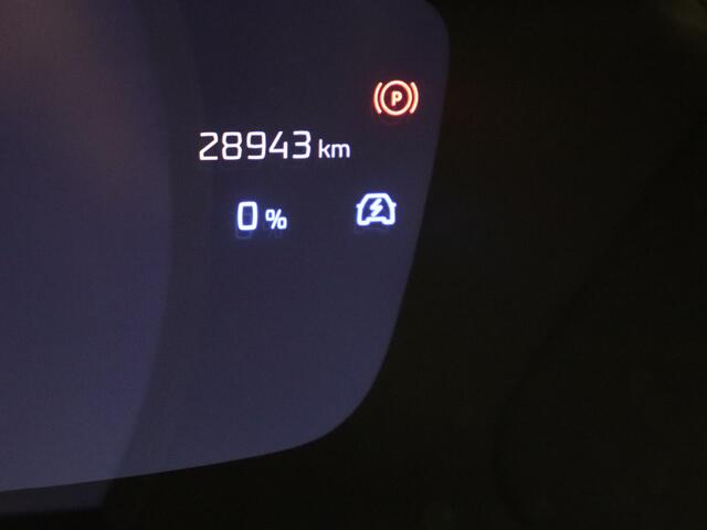 Peugeot 208 1.2 Hybrid 145 e-DCS6 GT I NAVIGATIE I ACHTERUITRIJCAMERA I PARKEERSENSOREN I L.M. VELGEN I SPORT DESIGN I