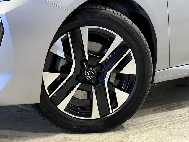 Peugeot 208 Hybrid 100 e-DCS6 Allure Android/Apple Carplay | LM Velgen 16" | Parkeersensoren Voor en Achter | Cruise Control | DAB | Airco |