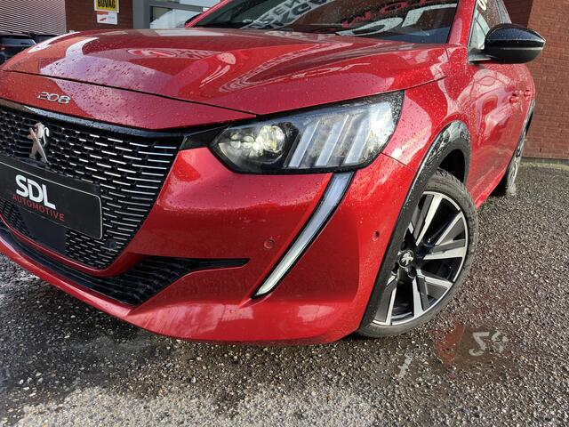 Peugeot 208 1.2 PureTech GT // FULL LED // HALF LEDER // DODEHOEK // 3D COCKPIT // CAMERA+SENSOREN // NAVI+CARPLAY //