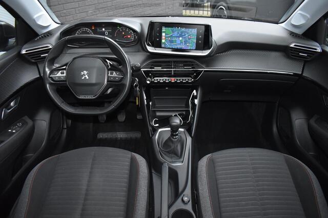 Peugeot 208 1.2 PureTech 100PK Allure Pack | Carplay | Camera | Stoelverw. | Keyless | Incl. garantie