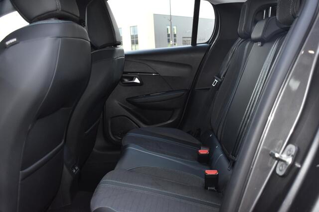 Peugeot 208 1.2 PureTech 100PK Allure Pack | Carplay | Camera | Stoelverw. | Keyless | Incl. garantie