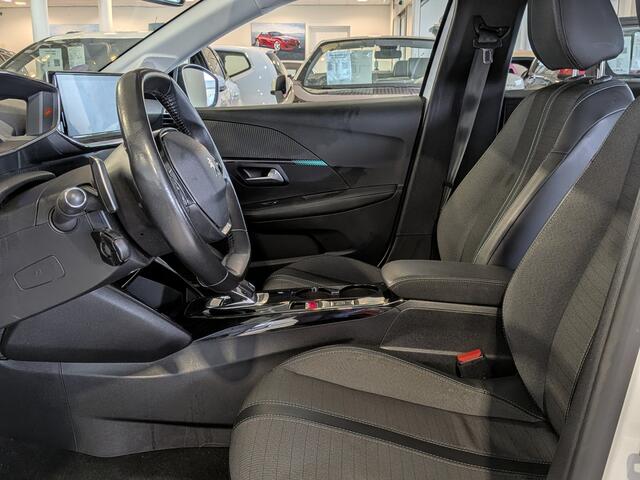 Peugeot 208 1.2 PureTech Blue Lease Allure Automaat Airco, Cruise Control, Stuurbekrachtiging