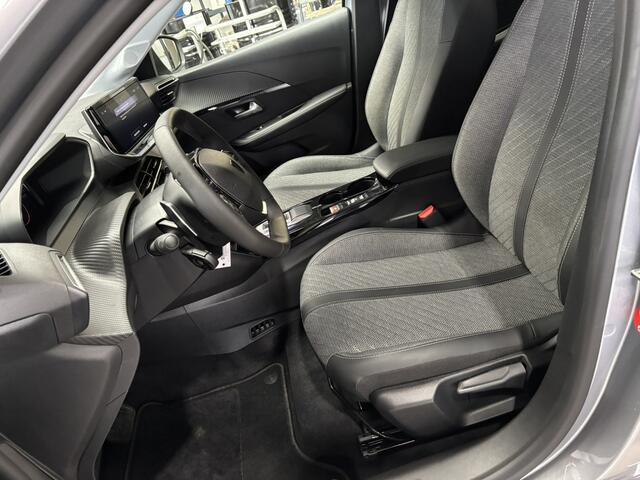 Peugeot 208 1.2 Hybrid 110 e-DCS6 Allure / Distributieketting / Navi / Applecarplay/androidAuto / Cruise Control /