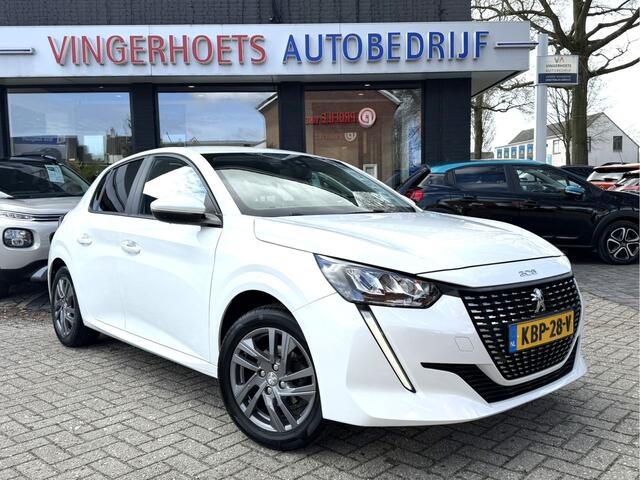 Peugeot 208 Benzine 5-deurs * Style Edition * * Navigatie * Airco * L.M. Velgen * Parkeersensoren * Apple Carplay / Android Auto * Cruise Control * Leder Stuurwiel * Vingerhoets; Vierde Generatie Eersteklas Service. Al meer dan 100 jaar een begrip in de Brabantse Kem