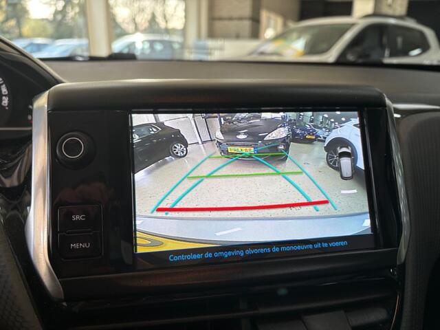 Peugeot 208 1.2 Allure 5 Deurs Navigatie PDC Camera Apple Android