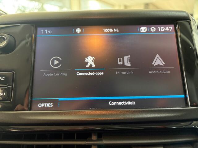 Peugeot 208 1.2 Allure 5 Deurs Navigatie PDC Camera Apple Android