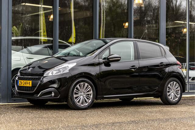 Peugeot 208 1.2 PureTech Signature