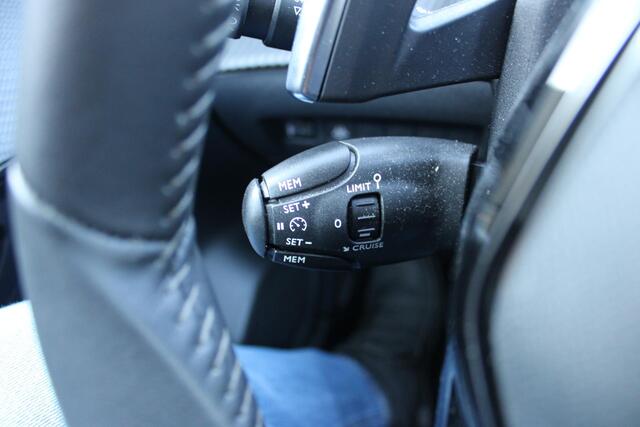 Peugeot 208 1.2 PureTech Active Pack Led/Navi/NL Auto!! 2648 KM !!!