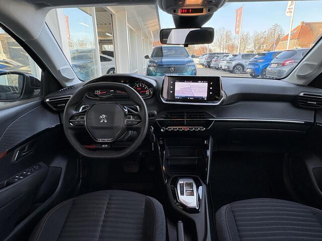 Peugeot 208 1.2T Automaat Active Pack | Dealeronderhouden | Navigatie | Parkeersensoren | Cruise Control | Weinig kilometers!