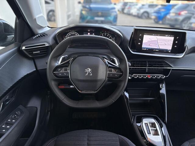 Peugeot 208 1.2T Automaat Active Pack | Dealeronderhouden | Navigatie | Parkeersensoren | Cruise Control | Weinig kilometers!