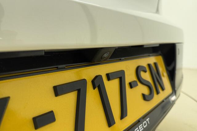 Peugeot 208 1.2 PureTech Allure Pack | Apple carplay/Android auto | Navigatie | Airco | Achteruitrijcamera | Cruise control | Lichtmetalen velgen 17'' |