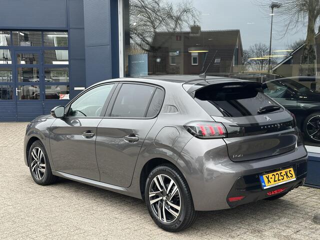 Peugeot 208 1.2 Turbo 100 PK Allure Pack | Zeer Complete Uitvoering | Slechts 15.850 KM | 1e Eigenaar | Keyless Entry | Camera | Adaptieve Cruise Control | Parkeersensoren | Navigatie via Telefoon | Stoelverwarming | Digitaal Dashboard | DAB+ Radio | Apple Carplay | 