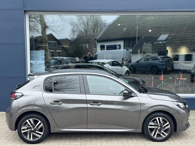 Peugeot 208 1.2 Turbo 100 PK Allure Pack | Zeer Complete Uitvoering | Slechts 15.850 KM | 1e Eigenaar | Keyless Entry | Camera | Adaptieve Cruise Control | Parkeersensoren | Navigatie via Telefoon | Stoelverwarming | Digitaal Dashboard | DAB+ Radio | Apple Carplay | 