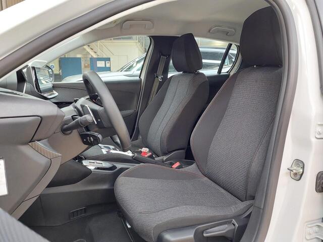 Peugeot 208 1.2 Hybrid 110 e-DCS6 Style ALL-INRIJKLAARPRIJS/Camera/Apple carplay/Cruise Controle/Airco