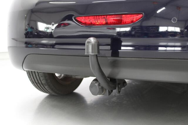 Peugeot 208 1.2 PureTech Allure 111PK, RIJKLAAR | NIEUWE DISTRIBUTIE | TREKHAAK | NAVIGATIE | CARPLAY | PARKEERSENSOREN