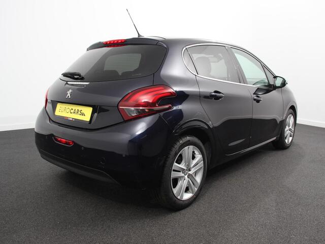 Peugeot 208 1.2 PureTech 110pk Automaat Allure Cruise control Parkeersensoren achter LED Navigatie Climate Control Extra Getint glas Lichtmetalen Velgen