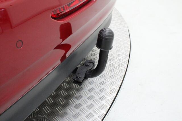 Peugeot 208 1.2 PureTech Blue Lion | trekhaak | airco | navi | carplay | pdc achter | cruise control | bluetooth telefoon