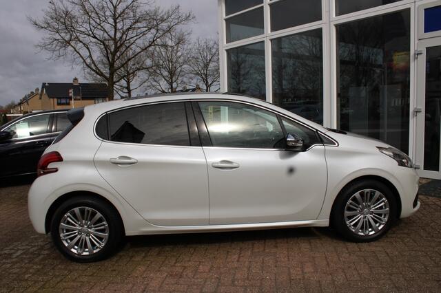 Peugeot 208 1.2 PureTech Allure